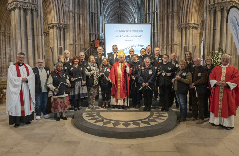 Waterways Chaplains celebrate and give thanks in Lichfield Cathedral
